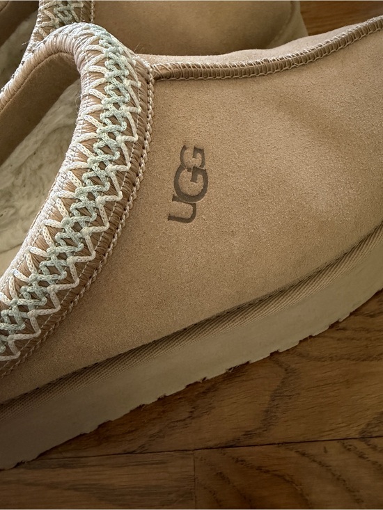 UGG Shoes - UGG Tazz II in Sand